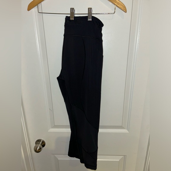 Lululemon 23’ cropped leggings - Picture 4 of 4